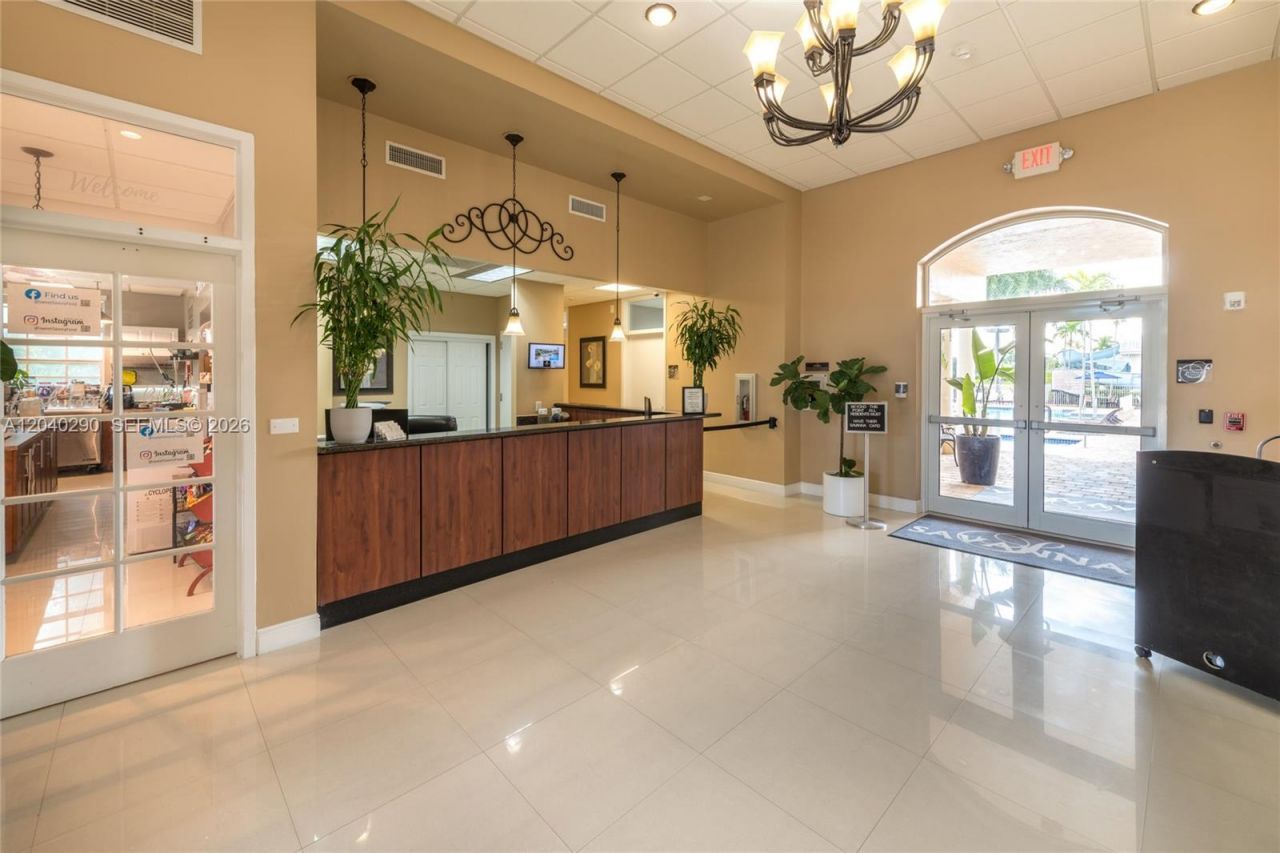 1081 Allamanda Way , Weston, FL 33327 Photo