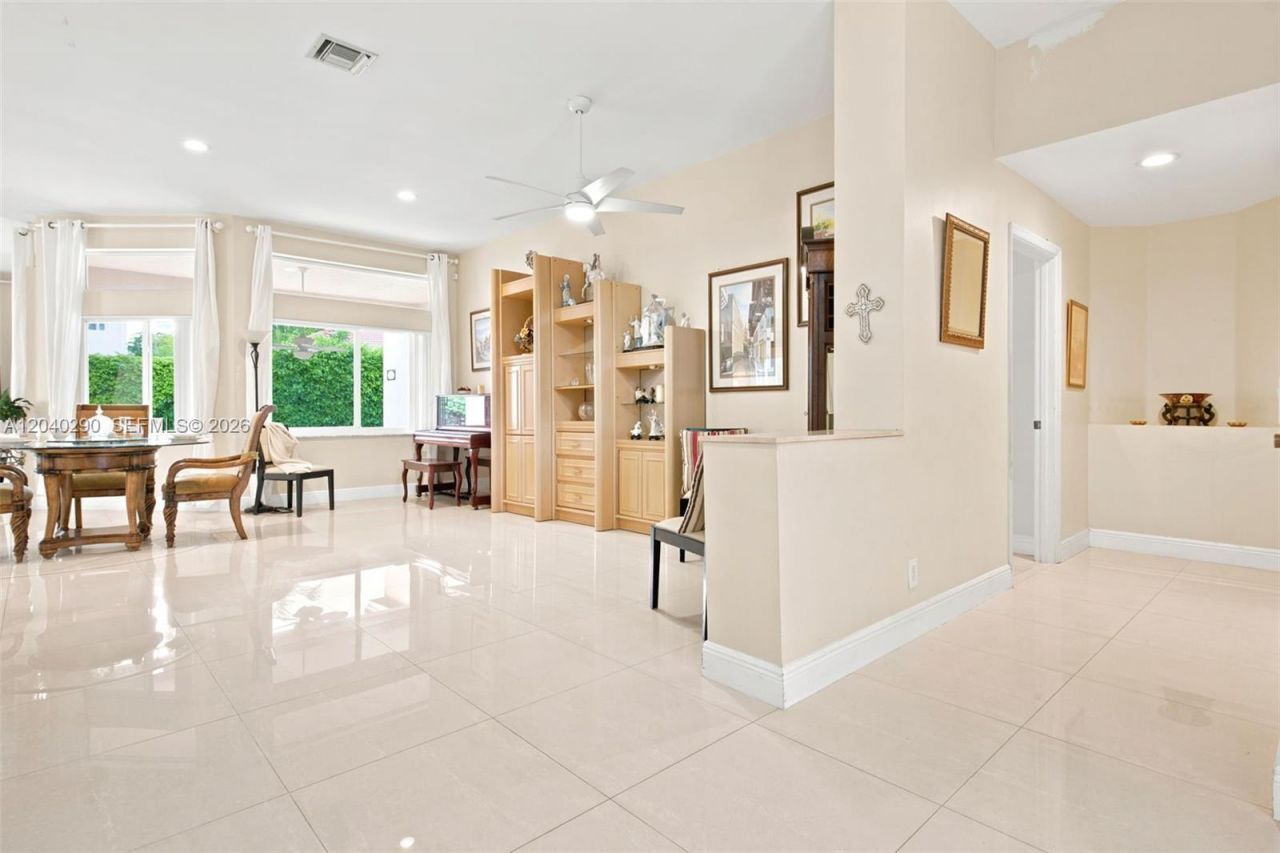 1081 Allamanda Way , Weston, FL 33327 Photo
