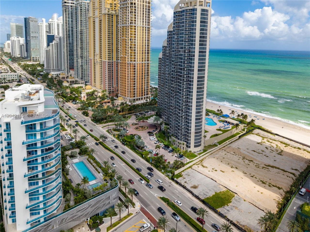 17550 Collins Ave , Unit 702, Sunny Isles Beach, FL 33160 Photo