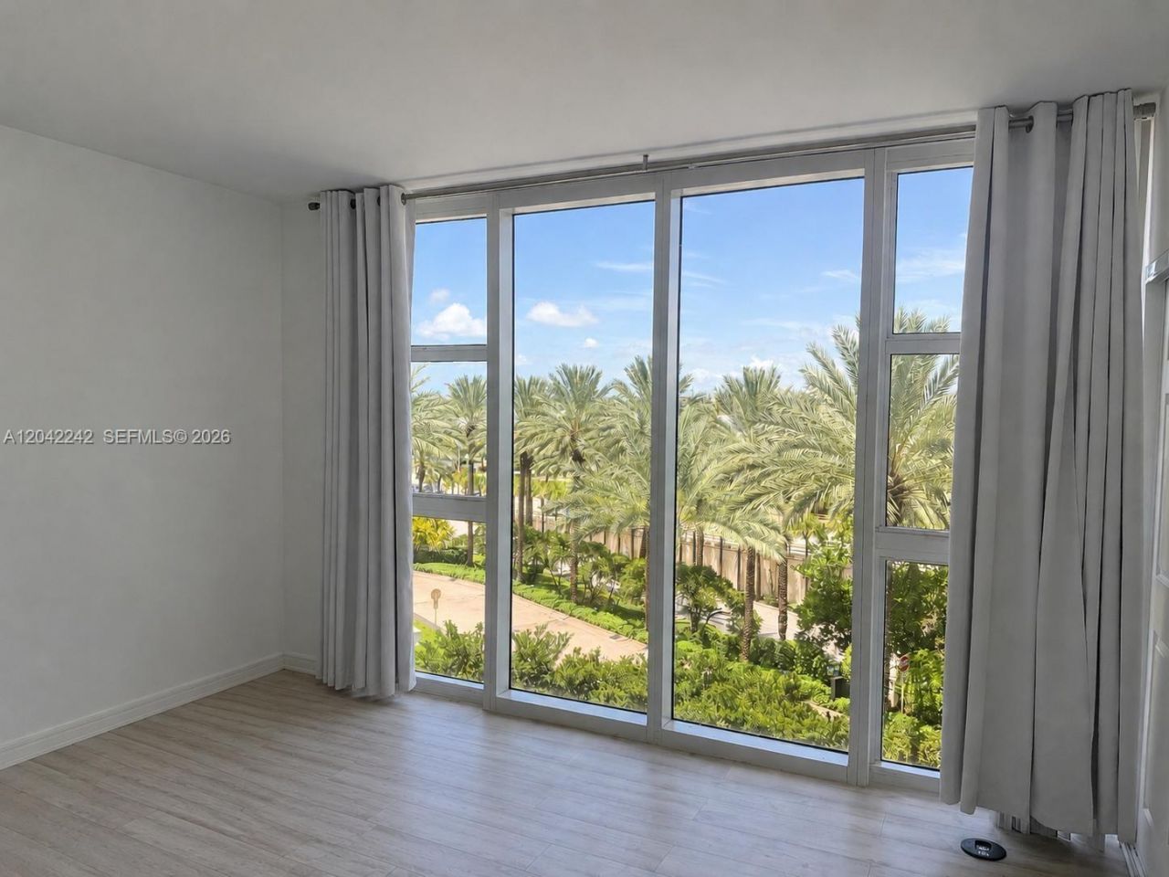 10275 Collins Ave , Unit 431, Bal Harbour, FL 33154 Photo
