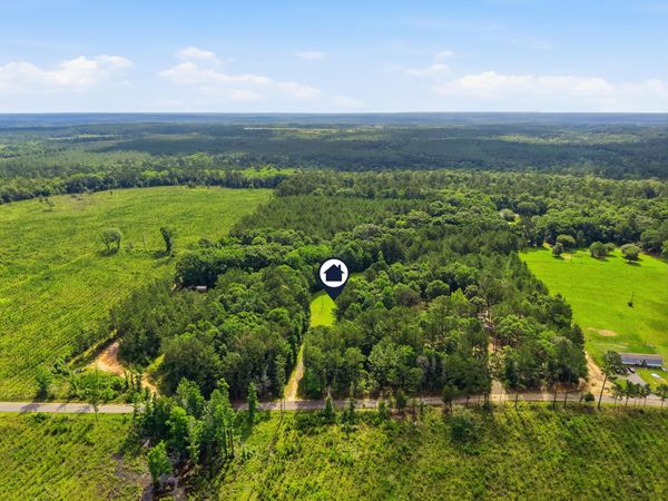 7775 Peacock Road, Baker, FL 32531