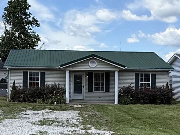 32 Pvt. Dr. 702, County Rd. 1, South Point, OH 45680
