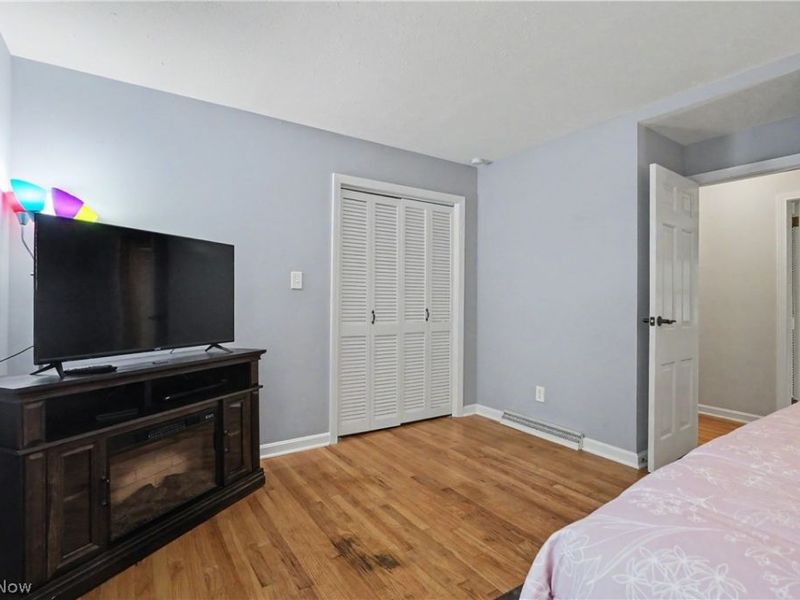 379 Nob Hill Drive, Akron, OH 44303 Photo 17