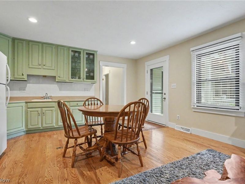 379 Nob Hill Drive, Akron, OH 44303 Photo 27