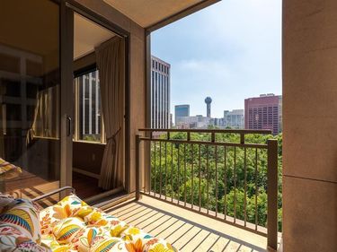 1200 Main Street, Unit 306, Dallas, TX 75202