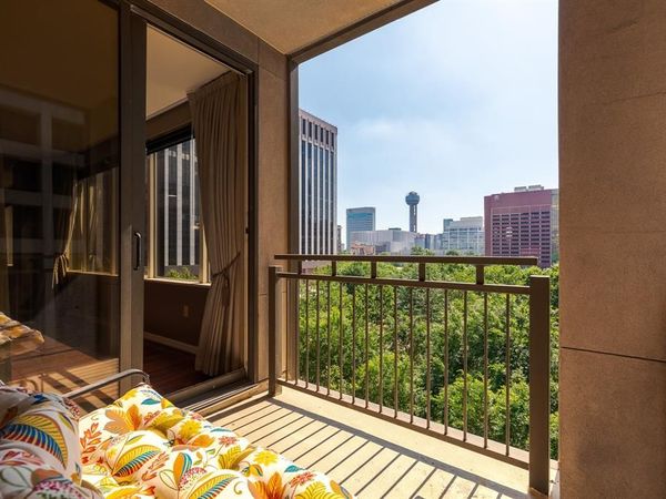 1200 Main Street, Unit 306, Dallas, TX 75202