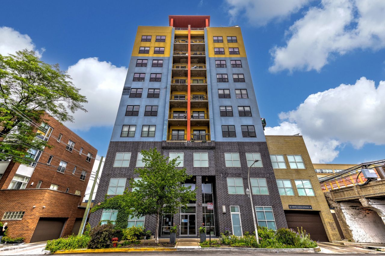 1122 W Catalpa Avenue, Unit 402, Chicago, IL 60640 Main Photo