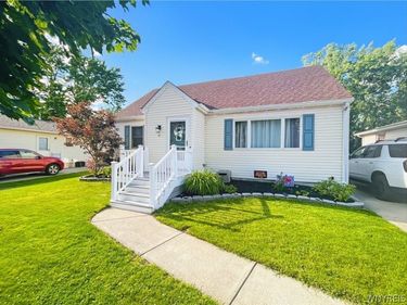 16 Rondelay Court , Buffalo, NY 14227