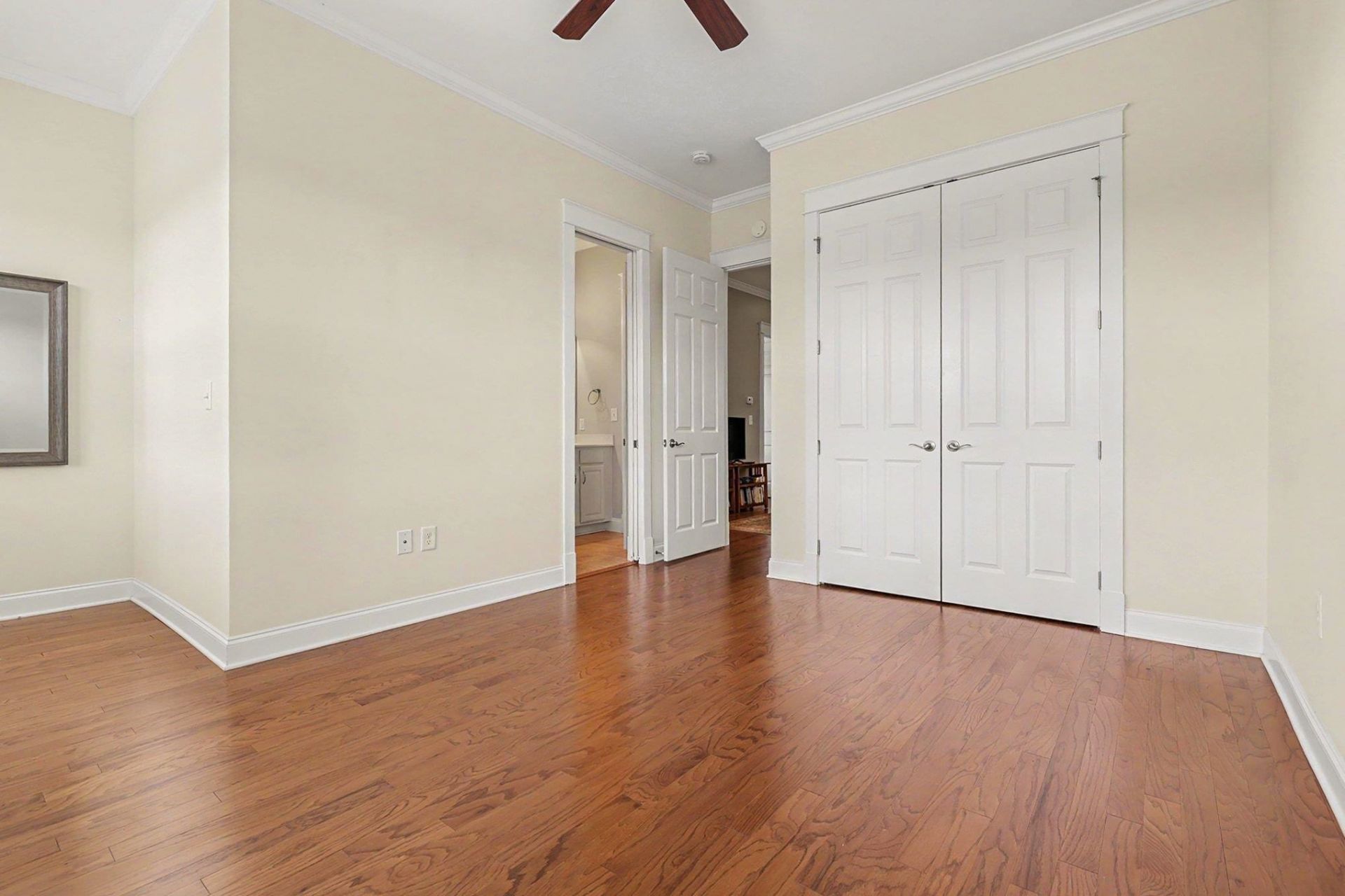 853 Peterson St. Photo 26
