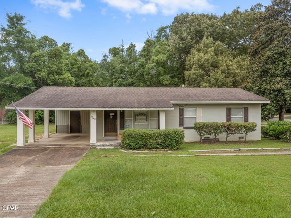 1240 South Boulevard , Chipley, FL 32428