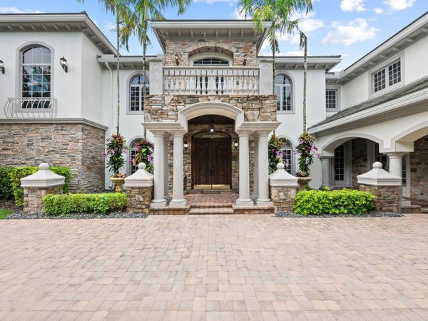 8950 NW 70th Court, Parkland, FL 33067