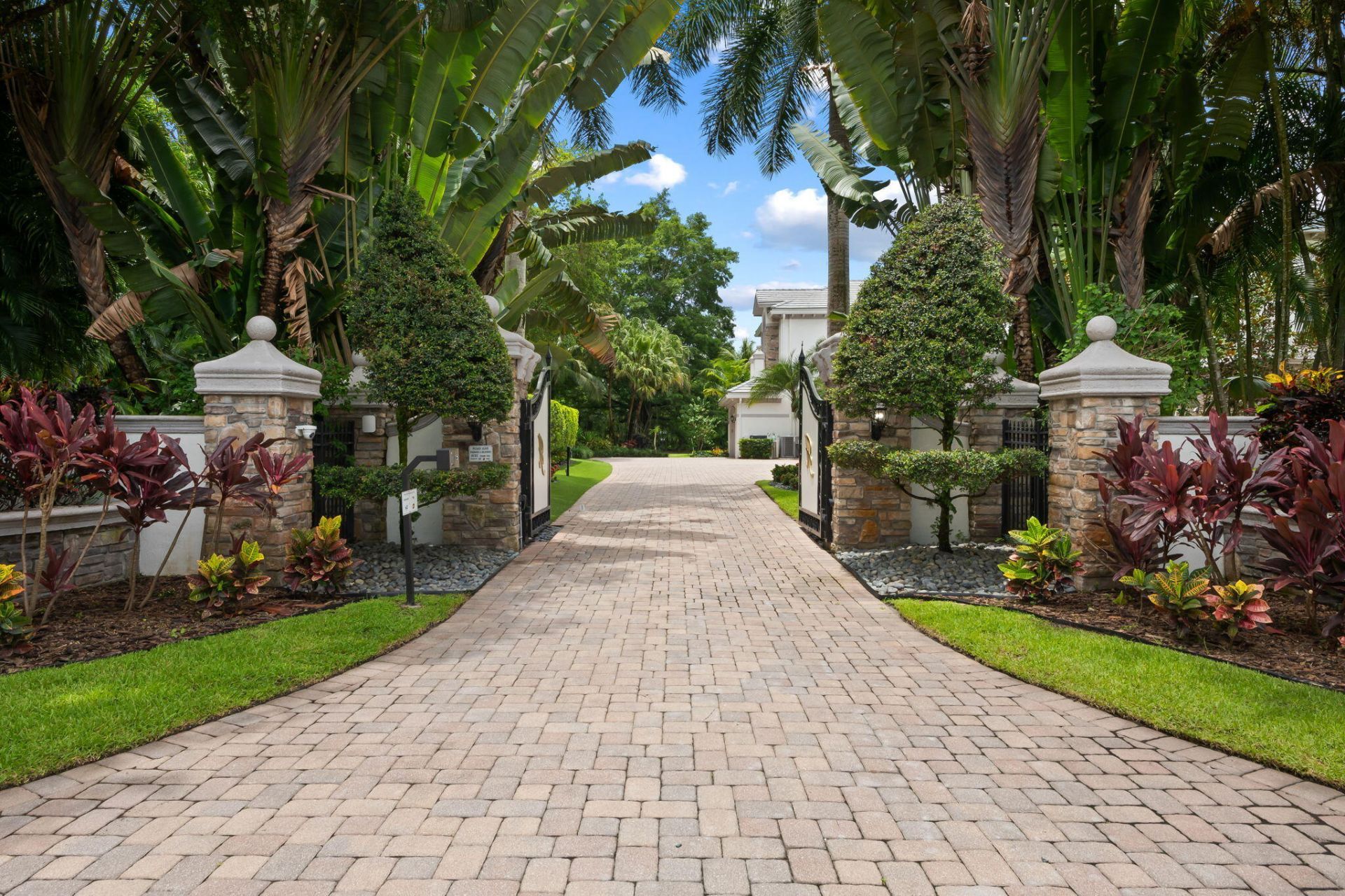 8950 NW 70th Court, Parkland, FL 33067 Photo