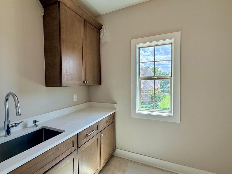7012 Primrose Court, Dublin, OH 43016 Photo 7