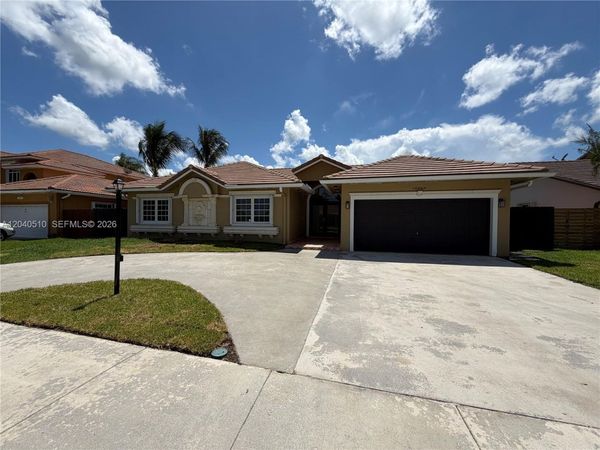 15836 SW 144th Pl , Miami, FL 33177