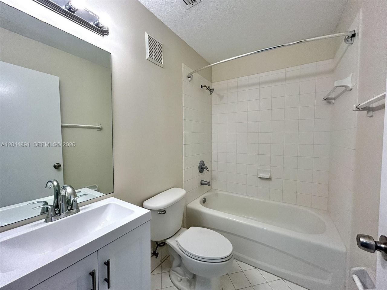 1270 SE 28th Ct , Unit 202, Homestead, FL 33035 Photo