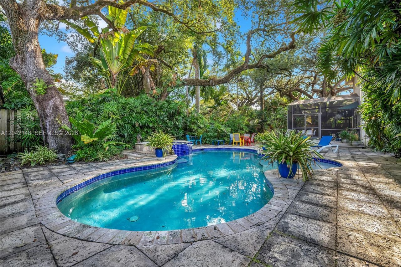2490 Abaco Ave, Miami, FL 33133 Photo
