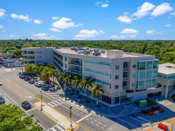 2301 Wilton Dr, Unit R207, Wilton Manors, FL 33305
