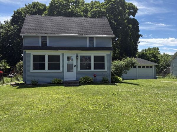 209 Stockbridge Street, Gregory, MI 48137