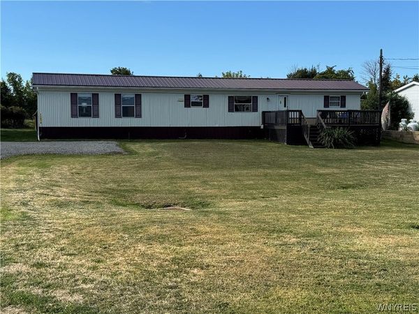 11578 Goetze Lane, Unit 8, Lyndonville, NY 14098