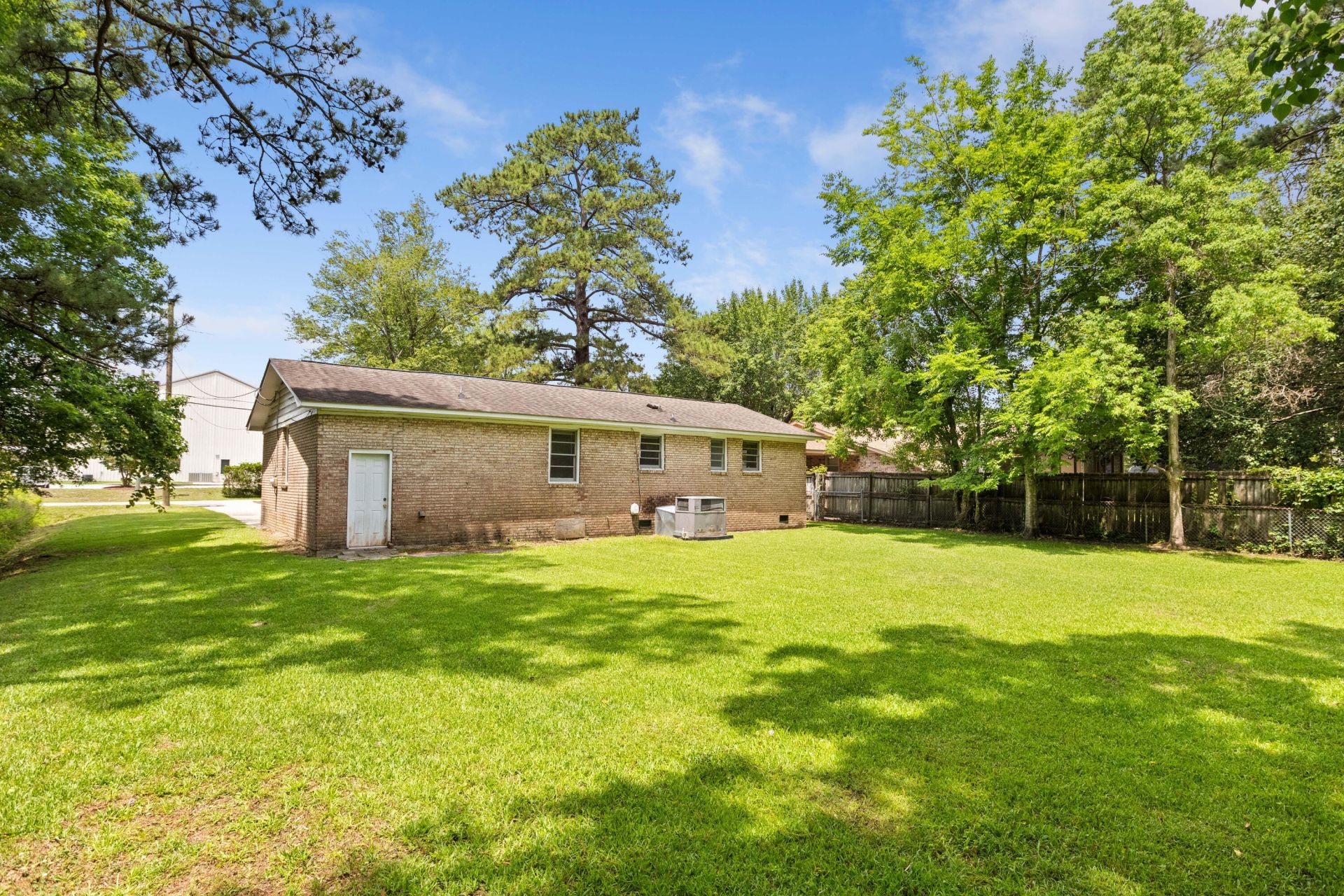 356 Price Street Photo 23