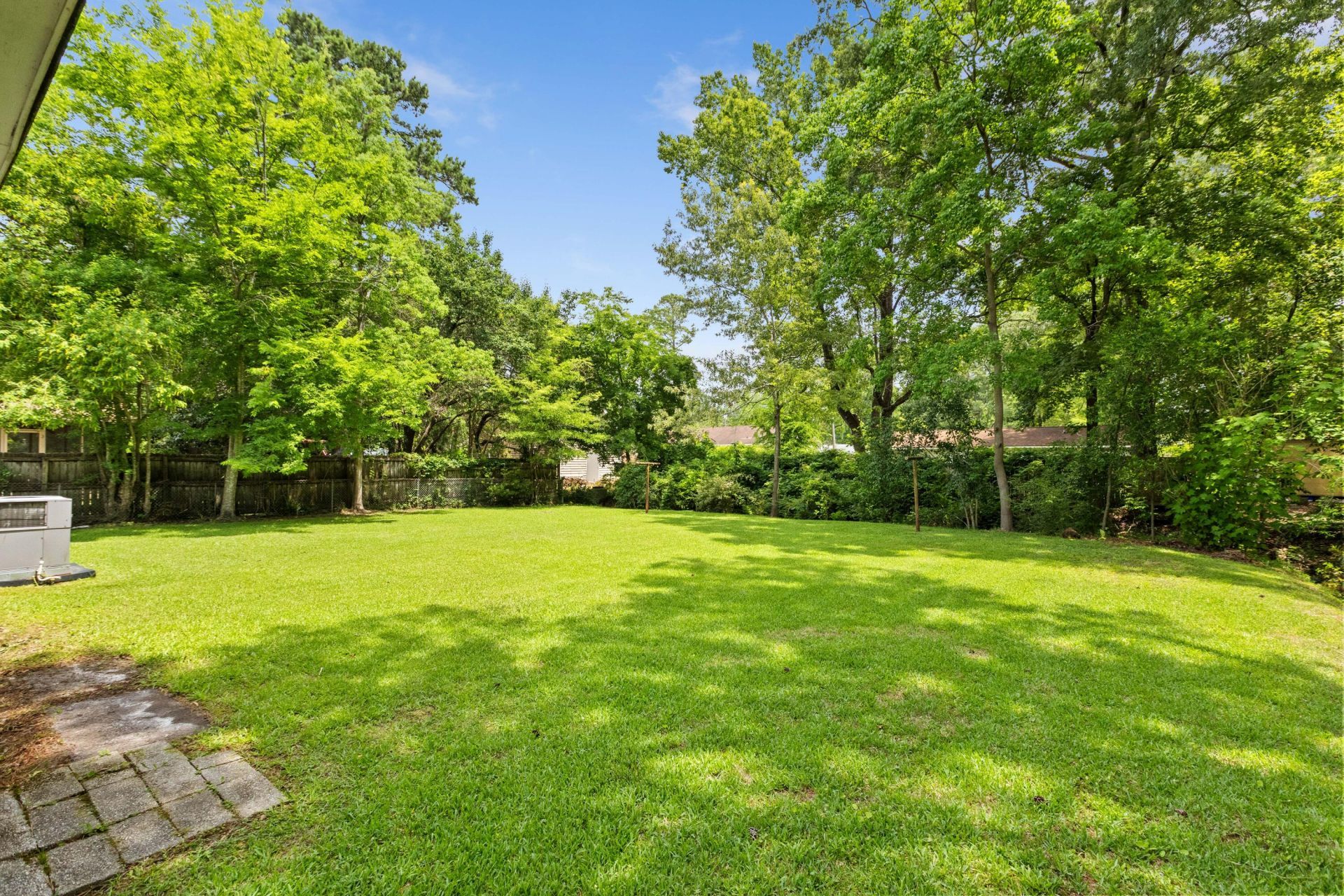 356 Price Street Photo 24