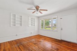 356 Price Street photo 4