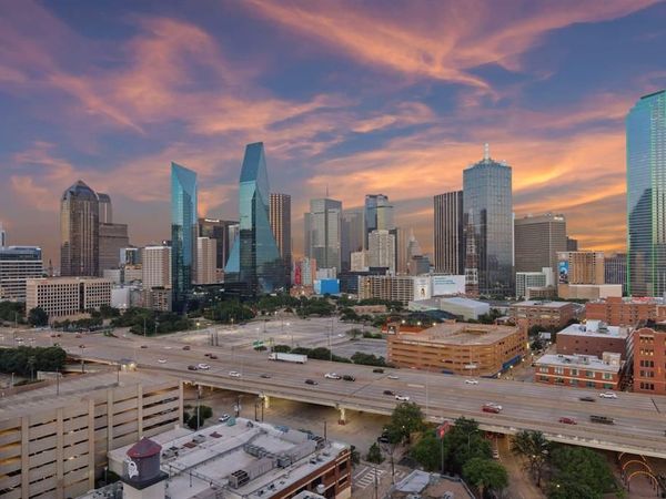 2200 Victory Avenue, Unit 1604, Dallas, TX 75219