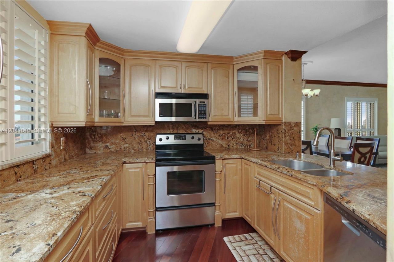 10 Aragon Ave, Unit 1216, Coral Gables, FL 33134 Photo