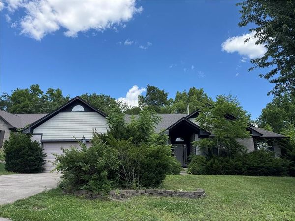2450 Quail Run Drive, Beavercreek Township, OH 45324