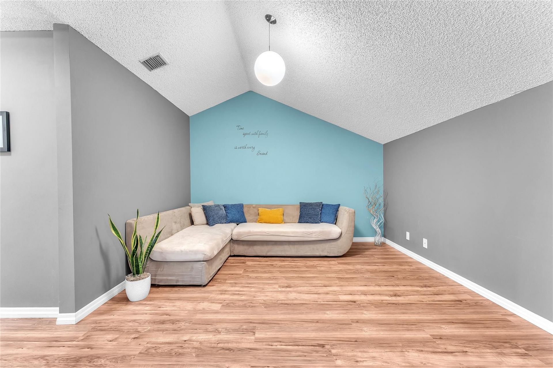 8407 NW 78th Court, Tamarac, FL 33321 Photo