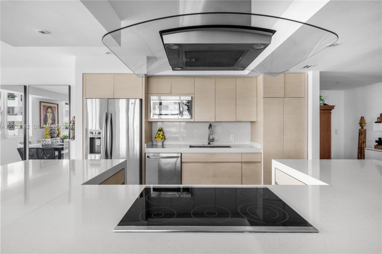200 Ocean Lane Drive , Unit 409, Key Biscayne, FL 33149 Photo