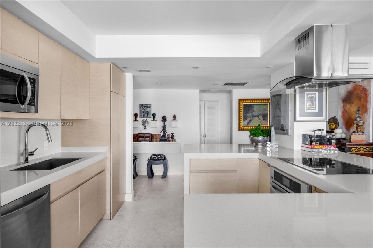 200 Ocean Lane Drive , Unit 409, Key Biscayne, FL 33149 Photo