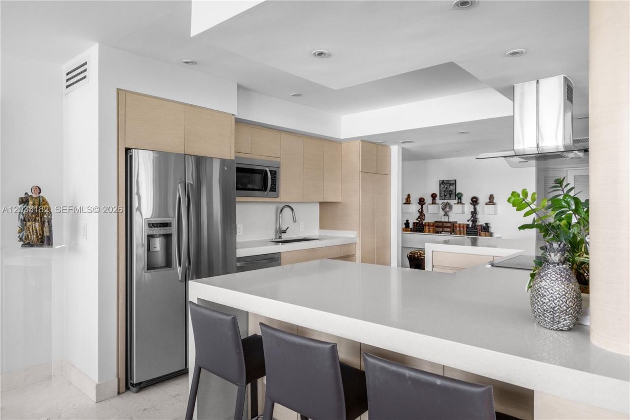 200 Ocean Lane Drive , Unit 409, Key Biscayne, FL 33149 Photo