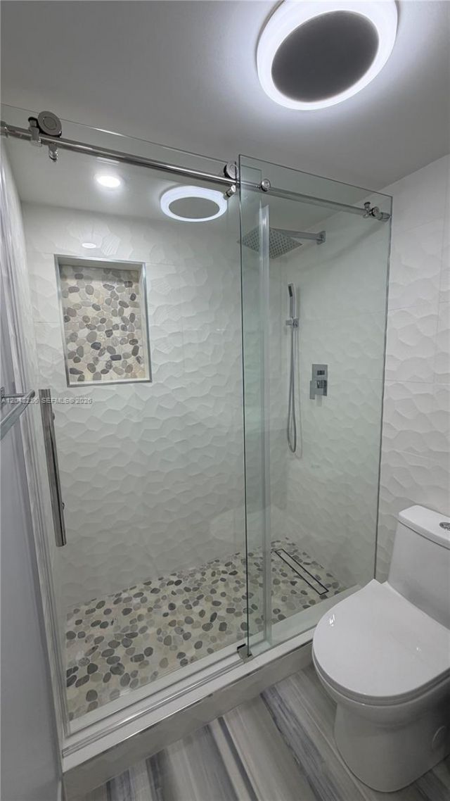 3280 Spanish Moss, Unit #214, Lauderhill, FL 33319 Photo