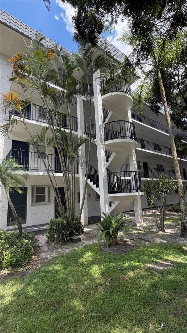 3280 Spanish Moss, Unit #214, Lauderhill, FL 33319 Photo