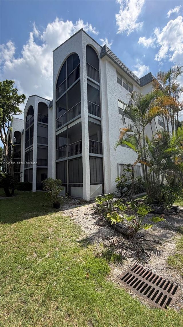 3280 Spanish Moss, Unit #214, Lauderhill, FL 33319 Photo