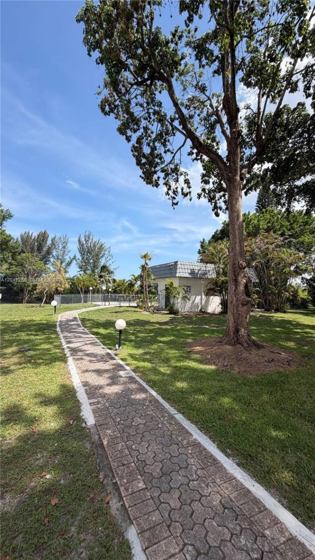 3280 Spanish Moss, Unit #214, Lauderhill, FL 33319 Photo