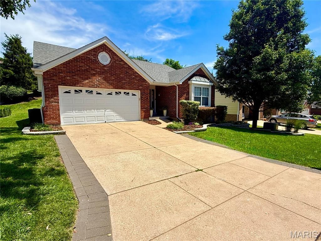 918 Claybend Drive , Ballwin, MO 63011 Main Photo