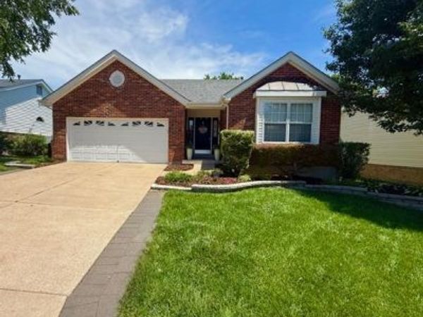 918 Claybend Drive , Ballwin, MO 63011