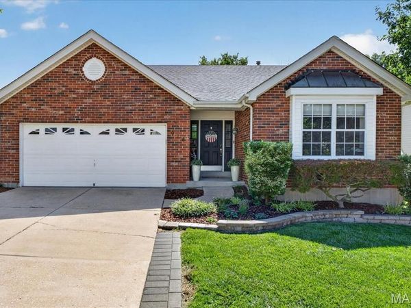 918 Claybend Drive, Ballwin, MO 63011