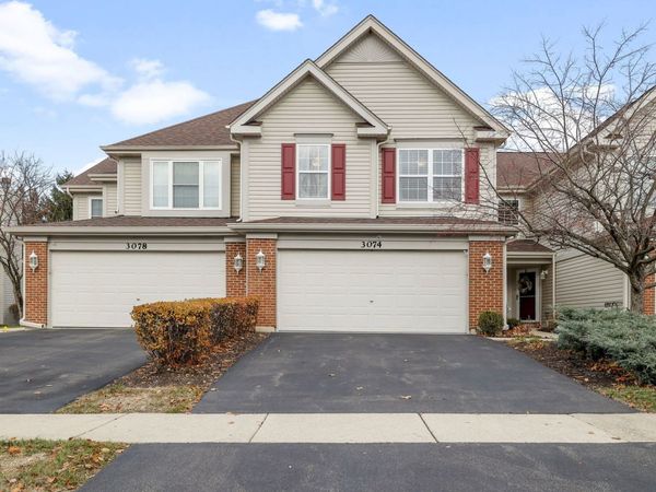 3074 Renard Lane , St. Charles, IL 60175