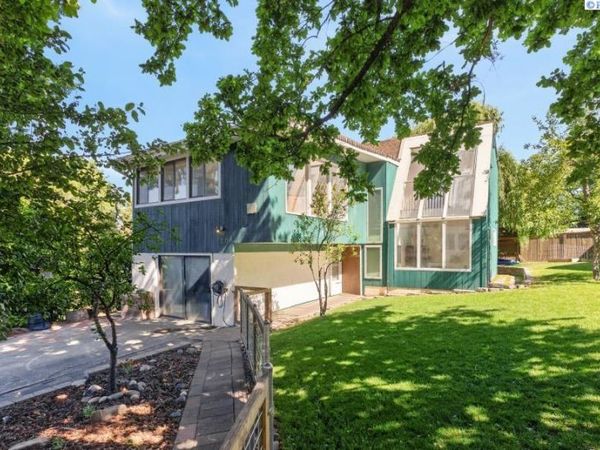 120 SE Derby St, Pullman, WA 99163