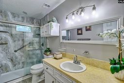 209 Sommerset Drive photo 4