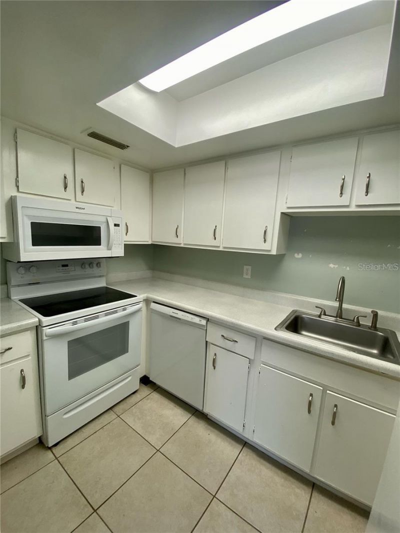 551 Flemming Way , Unit 201, Maitland, FL 32751 Photo