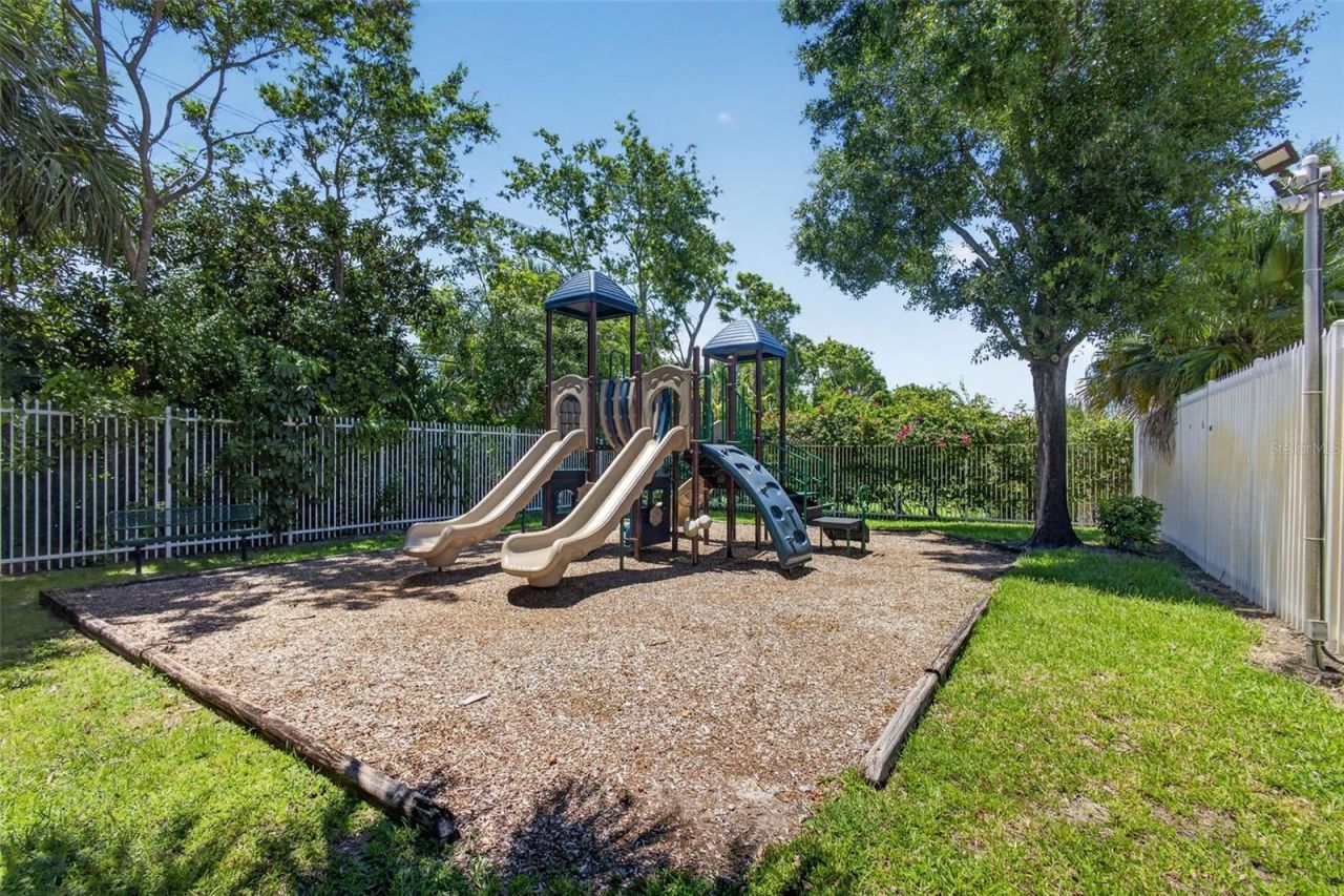 946 Summit Lake Drive , West Palm Beach, FL 33406 Photo