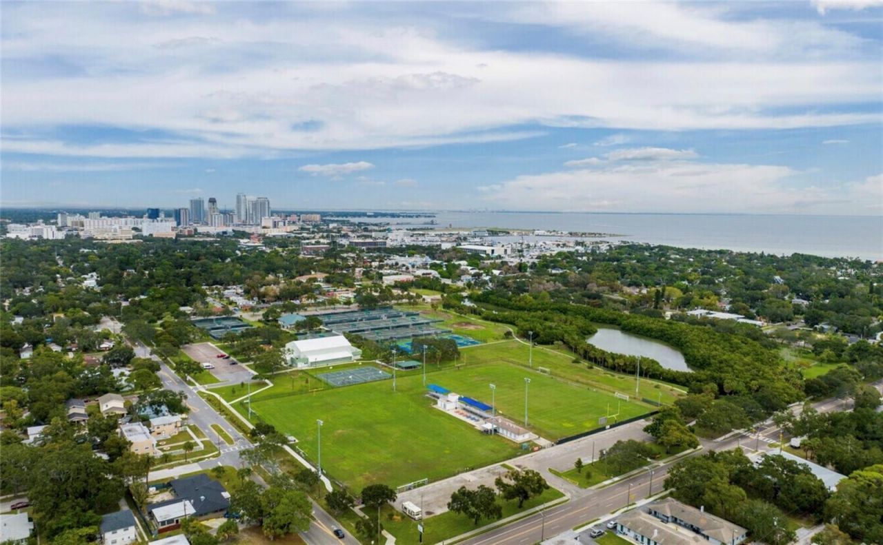 727 20th Avenue S, Saint Petersburg, FL 33705 Photo