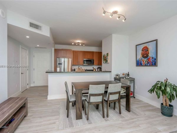 1300 Ponce De Leon Blvd , Unit 500, Coral Gables, FL 33134