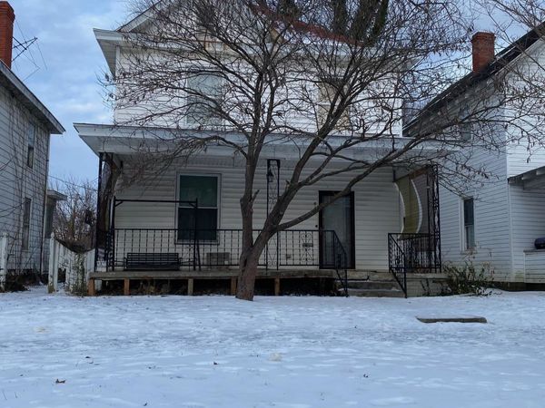 824 21st, Huntington, WV 25703