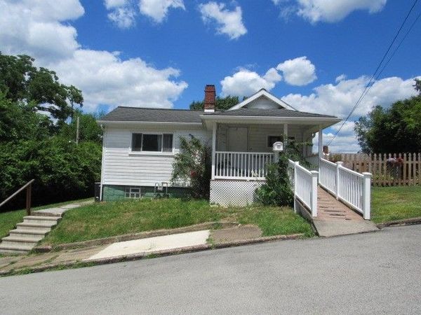 807 Kennedy Street , Monongahela, PA 15063