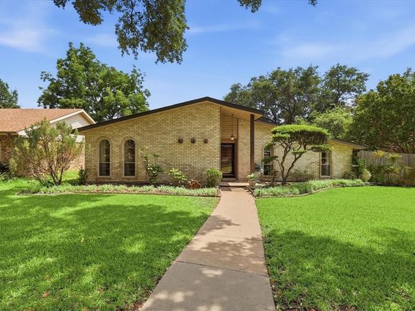 1336 Carnation Drive , Lewisville, TX 75067
